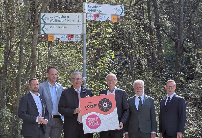 Gruppenbild am Radweg
