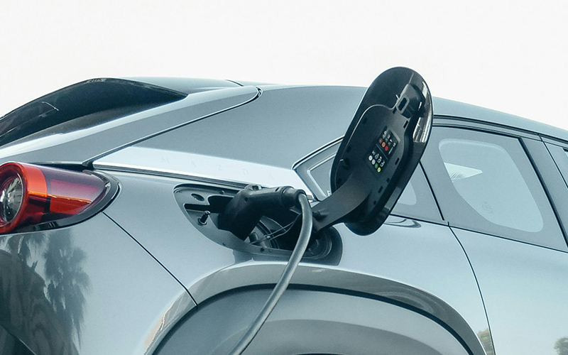 E-Auto beim Laden
