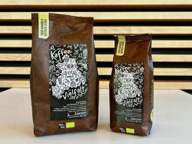 2 Packungen Espresso, groß und klein