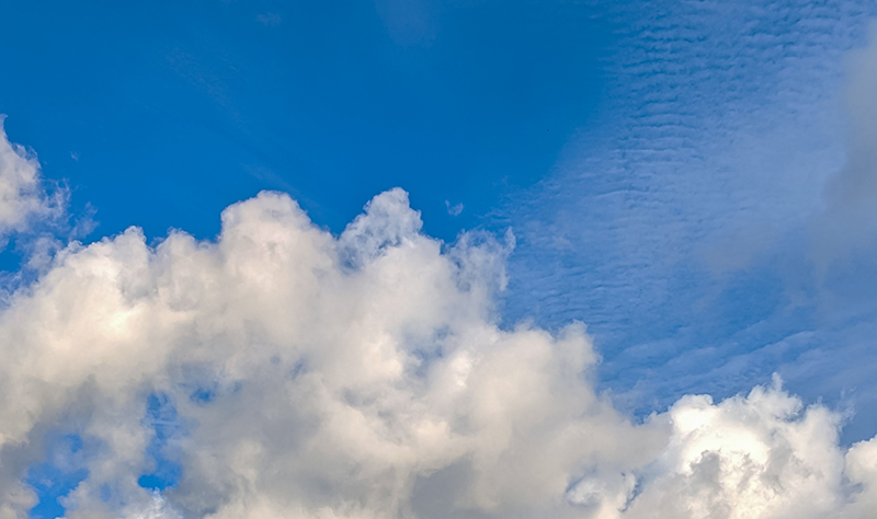 Wolken am blauen Himmel Wolken am blauen Himmel