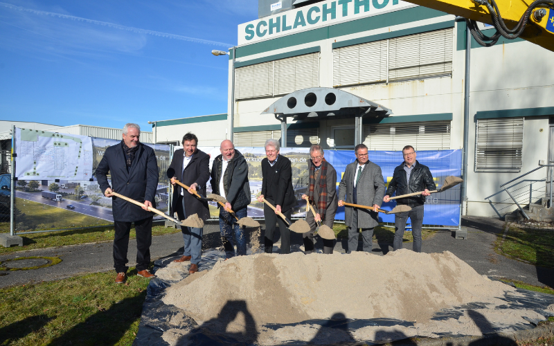 Spatenstisch zum Umbau des Schlachthofs Spatenstisch zum Umbau des Schlachthofs